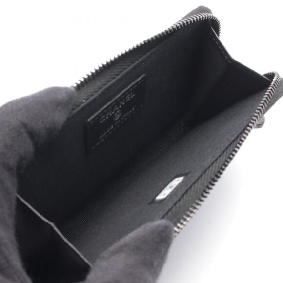 CHANEL Black Lambskin Leather Wallet - Picture 3 of 8